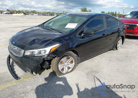 2018 Kia Forte Lx из США, поврежденный, VIN 3KPFK4A79JE236792